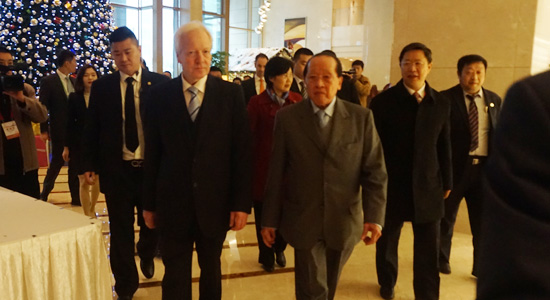賀南洪先生出席第六屆華人經(jīng)濟論壇